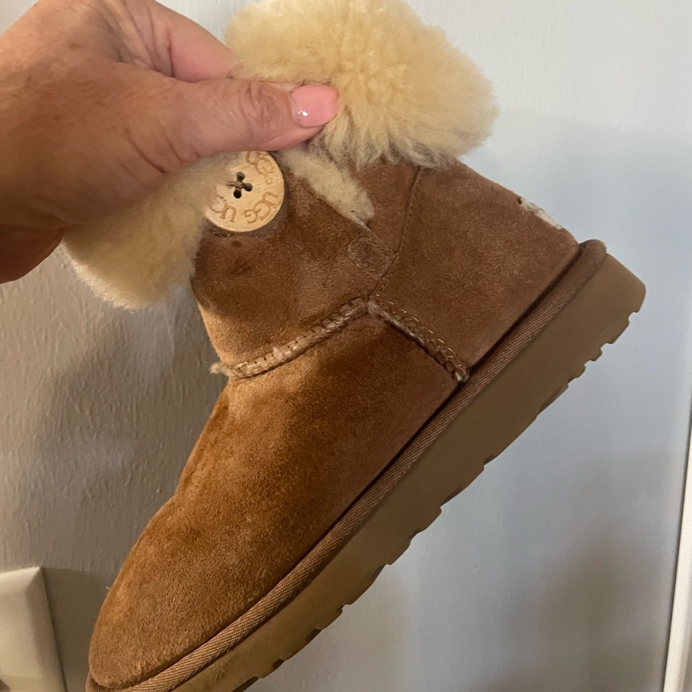 rarely worn uggs